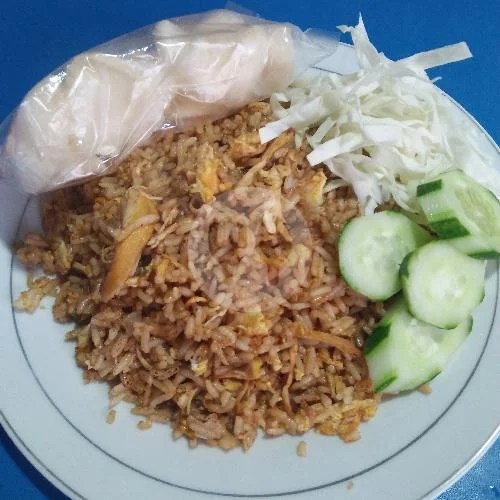 Nasi Goreng Sedap Malam: Rasa yang Menggigit Jiwa di Jantung Cilacap